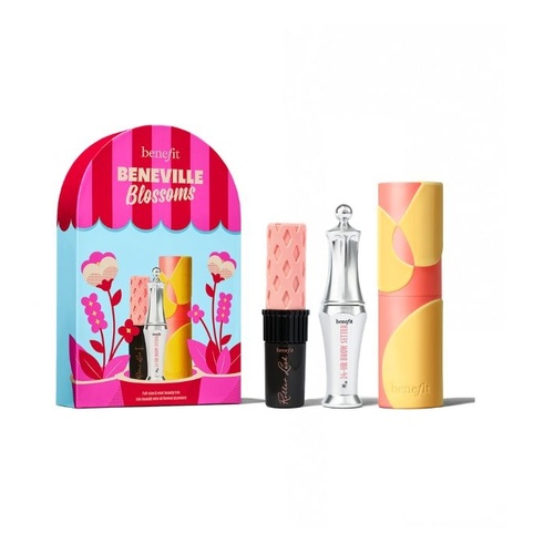 Benefit 粉色山莊人氣花園