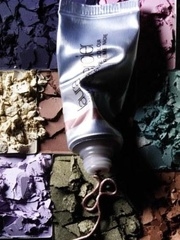 【LAURA MERCIER 蘿拉蜜思】 [新品]Laura Mercier恆璨眼彩霜 璀璨上市