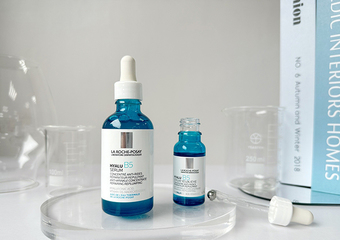 【LA ROCHE-POSAY 理膚寶水】 最新臨床實證細紋-51%*！不輸專櫃的NO.1醫美抗老精華B5小藍瓶～推出眼部新品啦！ 2周有感淡化眼周細紋～即刻煥發年輕光采！    