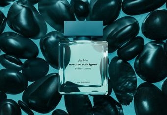 【narciso rodriguez】 全新 for him 紳青淡香水 白襯衫撩人草本木質香，突破曖昧防線 打開你的原始慾望