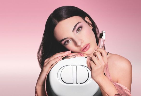 【DIOR 迪奧】 全新《迪奧春妝限量版》 水潤光采 粉漾春日 
