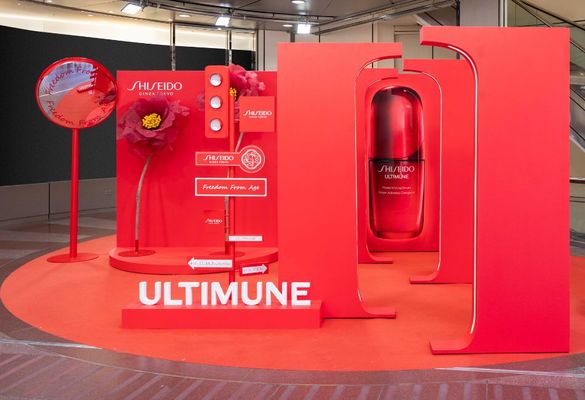 【SHISEIDO 資生堂國際櫃】 今年夏天，你最上鏡！  資生堂小紅瓶「最上鏡攝影活動」快閃店6月開跑 感受 #小紅瓶POWERMAX讓你素顏亮、妝超貼 迎戰鏡頭 360°無瑕零死角！