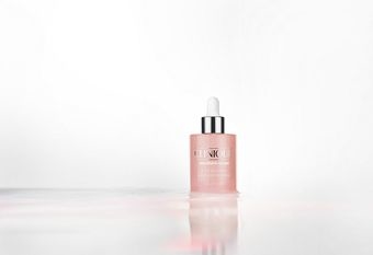 【CLINIQUE 倩碧】 保濕界霸主家族 水磁場2025夏季新品登場   倩碧 “水磁場嫩亮保濕煥膚精華”