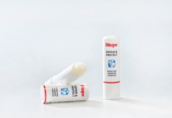 【Blistex 碧唇】 修護型潤唇膏也可以這樣水？Blistex碧唇水感修護  專治「假潤」
