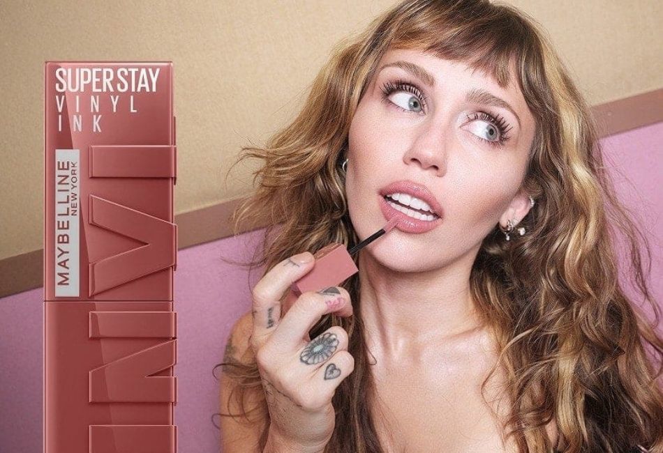 鎖吻棒秋冬新色登場！ 絲絨甜點色 甜甜上架！打造冬日必備 暖棕奶油唇