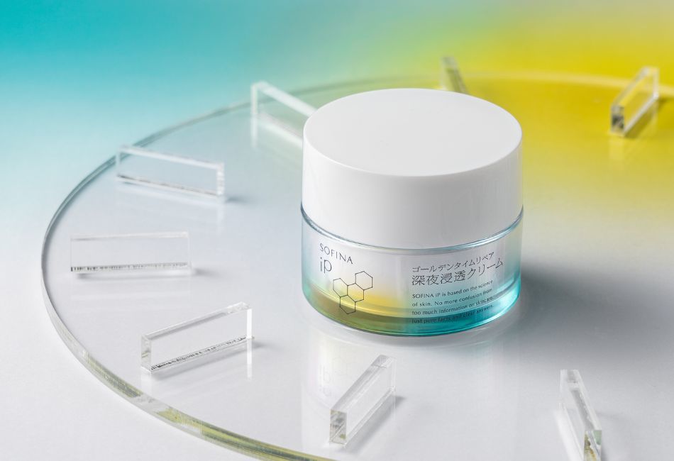 全新夜之王者降臨！SOFINA iP「深夜滲透 修護奇肌霜」，日本每41秒狂賣一瓶*1，一夜養成晨間潤亮肌