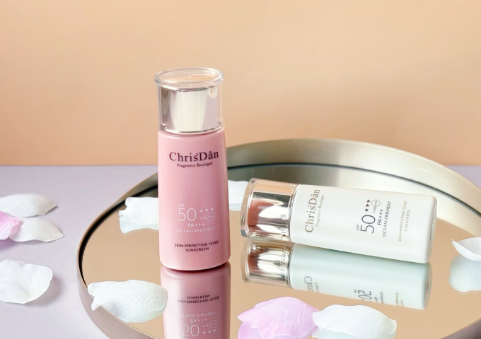 PR【Chris’Dan 克莉絲丹】 拒絕無效防曬！全台唯一UVA圈圈認證×絕美粉嫩光澤 不只防曬黑、更防曬老 術後醫美肌命定保護傘就是這瓶超強「粉紅物理盾」！