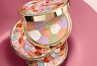 【GUERLAIN 嬌蘭】 METEORITES 幻彩流星蜜粉餅  翻玩色彩定妝 去黃提亮 清新隨行