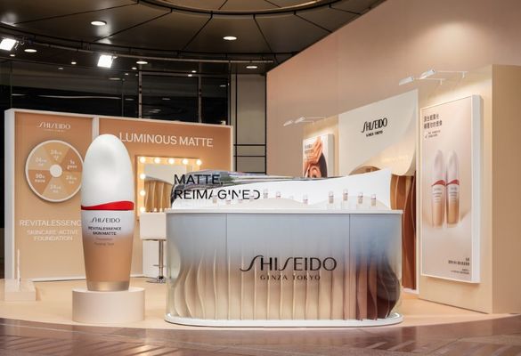 【SHISEIDO 資生堂國際櫃】 2026 夏日必訪打卡點,還得是這! SHISEIDO「超聚光舞台快閃巡迴活動」 從後台到舞台 從原生霧光到C位水光 用「韓國女團級底妝」 打造夏天「大勢女團」清新光澤感!