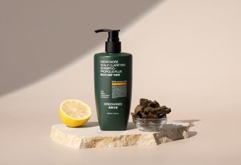 【Greenvines 綠藤生機】 夏季高溫潮濕，頭皮異味、頭皮痘痘、頭皮屑反覆出現 關鍵在清潔，一步解決三大頭皮困擾