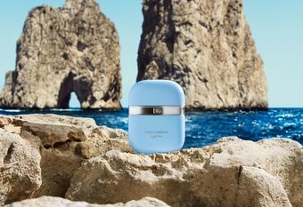 【Dolce & Gabbana】 全新Light Blue 淺藍香氛凝膠 以全新隨身香氛儀式，延續地中海夏日的清新魅力