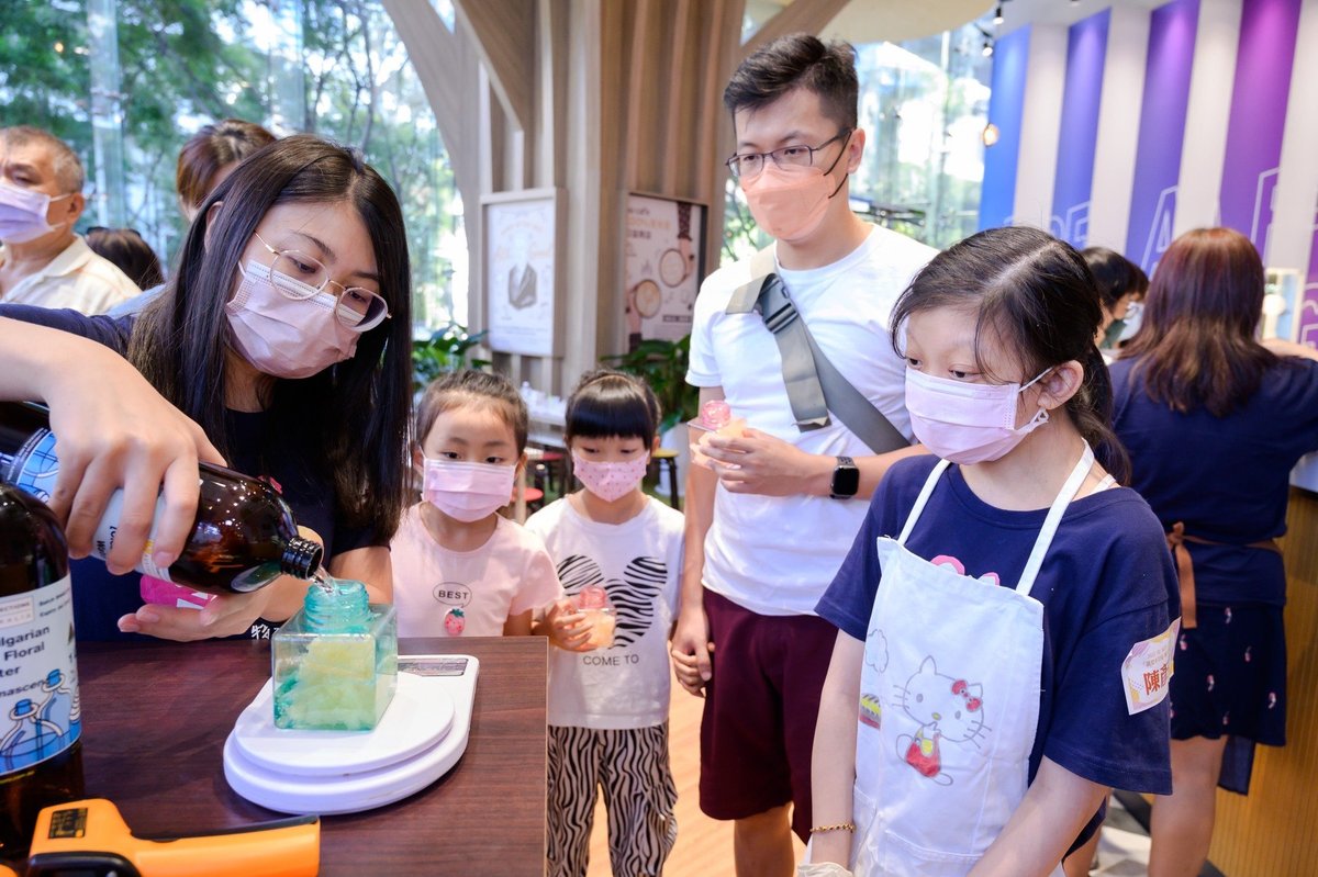 攜手罕見疾病基金會舉辦 讓愛不罕見－職人手作坊 秉持授人以漁精神 長期輔導病友家庭培養謀生技能 / Nu Skin 如新