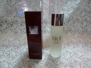 妝常會脫妝黯沉；每到換季或天氣不穩定的時候