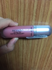 狂買口紅唇釉，剛好有屈臣氏折價卷，想說就買