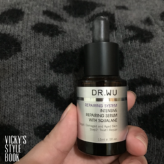 人滿臉油光，在冬天或換季時，可以再搭配乳液