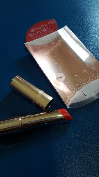 紋、管身微沾指紋PS屈臣氏獨家販售，想入手