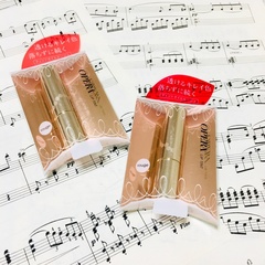 上市的消息，立刻開啟屈臣氏網路商店，選擇困