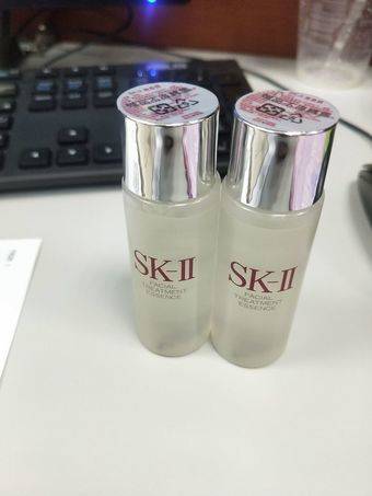 夜常常皮膚很差又加上換季所以換季我的皮膚狀