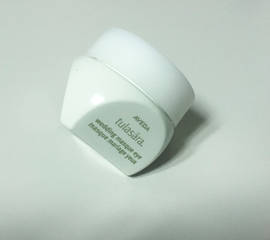 W533422 - AVEDA 肯夢 婚禮精華眼膜 使用心得圖片