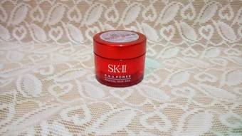 妝常會脫妝黯沉；每到換季或天氣不穩定的時候