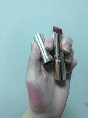 了買飲料素顏出門經過屈臣氏看到opera的