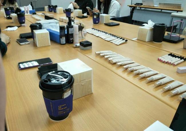 UrCosme試用#ADDICTION 奧可玹癮彩眼影