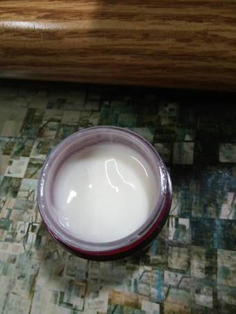得我心前陣子可能是剛換季，臉上狂出油，霜類