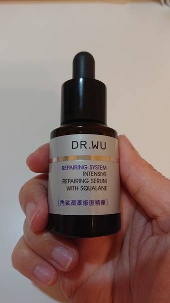 肌膚是混油肌，在秋冬換季之際，會覺得又油又