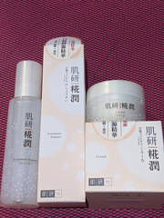 潤賦活修護精華是我在屈臣氏買來自己湊一套的