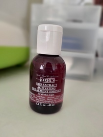 YU玉瑜 - KIEHL'S 契爾氏 紫鳶青春肌活露 使用心得圖片