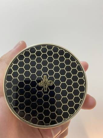 牌子加上又是韓國明星IU代言的牌子韓國朋友