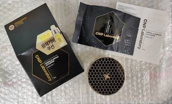 尋了一下，才發現這是IU代言的彩妝品!!!