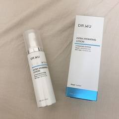 算是滿喜歡的最近剛好換季我覺得他的乳液質地