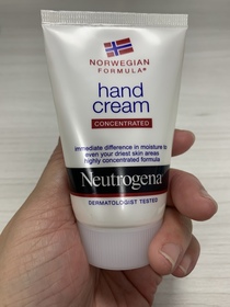 Fanyaning - Neutrogena 露得清 露得清護手霜 使用心得圖片