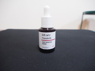 且粉刺變小，目前期待空瓶後的效果！