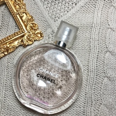 的雙Clogo、底部鐵片有容量及產地前調：