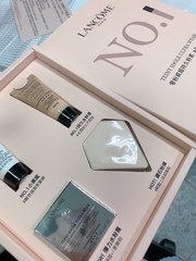 口罩，妝感還可以呈現奶油肌的感覺🧡，而且我