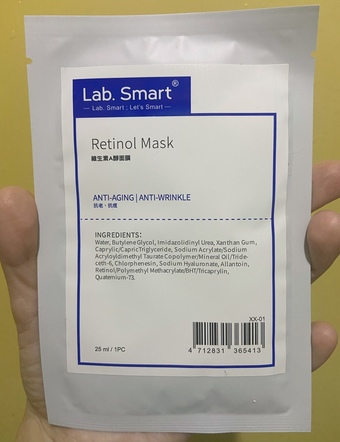 imgimgA醇近年來最紅的保養成份之一DrhsiehLabSmart實驗室系列出了相當多品項精華液有針對各種膚質需求所研發同款精華液也都分別對應有同款的面膜圖片來源官方賣場imgimgimgimg商品說明文字來源cosme青春痘角質都是痘痘肌最大困擾維生素A醇面膜功效針對成人青春痘調理平衡油脂也協助改善老化暗沉問題敷一片A醇面膜讓你肌膚有感實驗室專研抗痘系面膜◎SOS~擺脫豆花臉成人痘◎肌膚健康看得見緊實肌膚延緩老化◎亮白膚色喚醒肌膚健康光采孕婦及哺乳中的產後婦女不建議使用imgimgimgimg全成分請參考⬆️imgimg精華液是乳白色半透明狀有一種原料的味道imgimgimgimg植物纖維材質可完全分解僅有一層珍珠膜與面膜不過分包裝服貼度很好屬於透薄型的面膜imgimg在敷面膜前都會搭配提提研的面膜前導噴霧使用我也會把他當作洗臉後的前導化妝水先噴一噴A醇除了大家知道的抗老之外還有對於痘痘肌也很有幫助敷後有將臉上的精華液洗淨再做保養因為是比較稠的精華類型不太會直接在臉上吸收洗掉之後反而看起來更加透亮也覺得臉上比較滑順不粗糙也許是保濕度夠的關係啦精華液目前還沒有使用等我用了之後再跟大家分享如果想找特別針對各種需求的面膜或精華液也可以試試Drhsieh雖然平價但效果不會太差哦對了他們家最近也出了補骨脂酚精華液與面膜也是針對抗老但比A醇更為溫和更適合全膚質使用～～有興趣等之後再說吧🤣