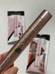 最吸引人的是成分添加角蛋白複合物，刷睫毛同