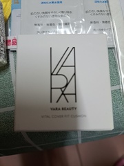 夢一場 - VARA BEAUTY 亮采持妝自動校色氣墊粉餅 使用心得圖片