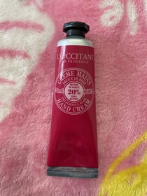 karen10 - L'OCCITANE 歐舒丹 乳油木玫瑰護手霜 使用心得圖片