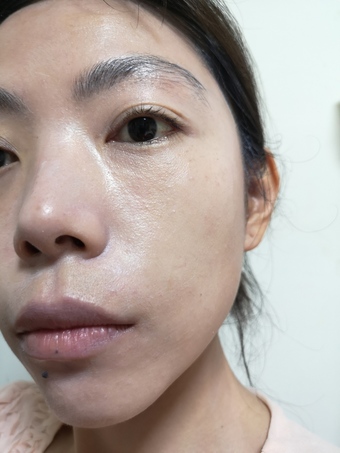 img擦在脖子的量