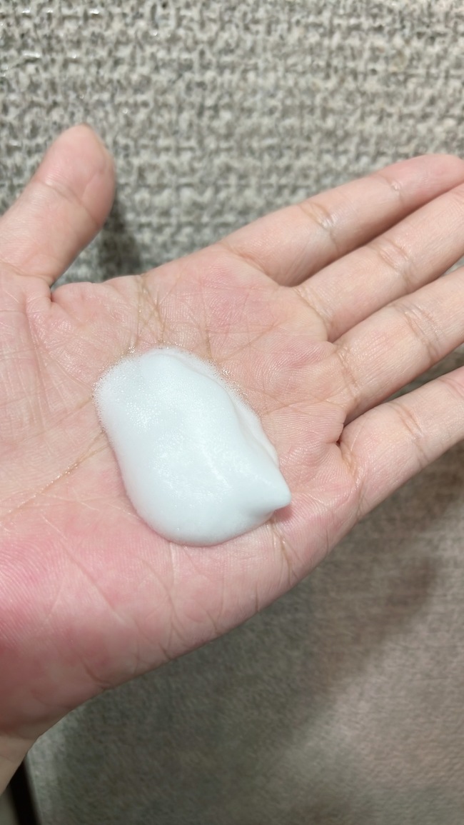 直接按壓出來就是泡沫式