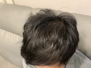 自然不死板的相對傳統染髮霜若不小心買到太深