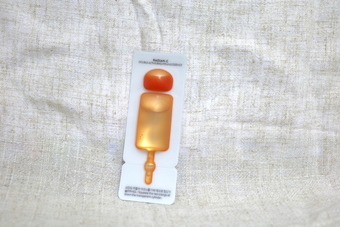 前我都不會用化妝水）早C晚A的保養流程，兩
