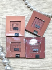 ，每位來賓有ㄧ盒正貨禮盒講師示範裸霧光持久