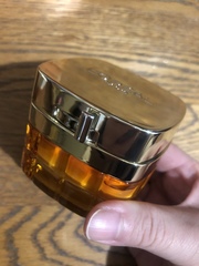 鎖水很有感，有效改善換季肌膚泛紅，隔天起床