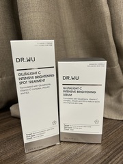 晚都能用最近很流行的早C晚A這罐就很適合試