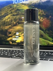 易與肌膚融合裡面含有角蛋白的保濕復合物及綠