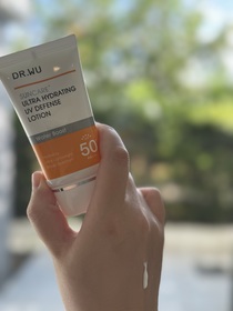 Parisvivi - DR.WU 達爾膚 全能保濕潤色防曬乳 使用心得圖片